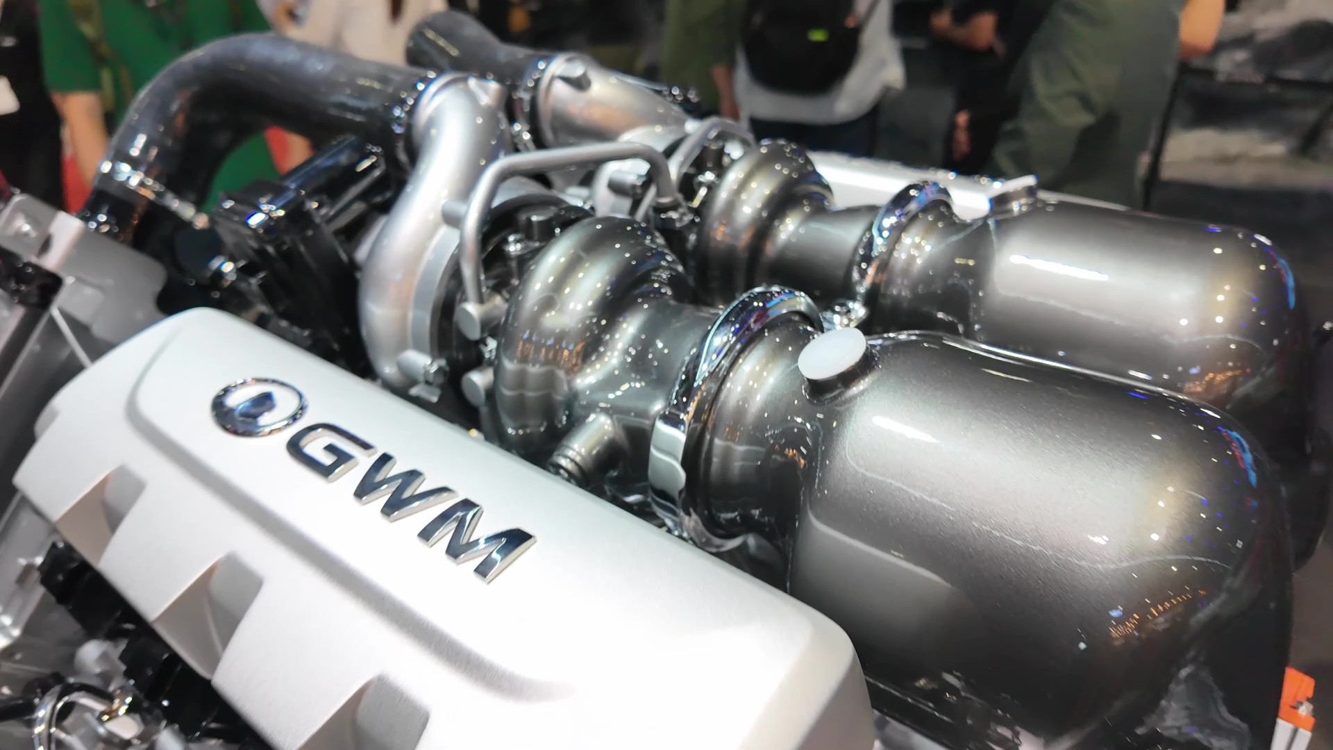 GWM V8 engine makes its global debut frame at 0m45s