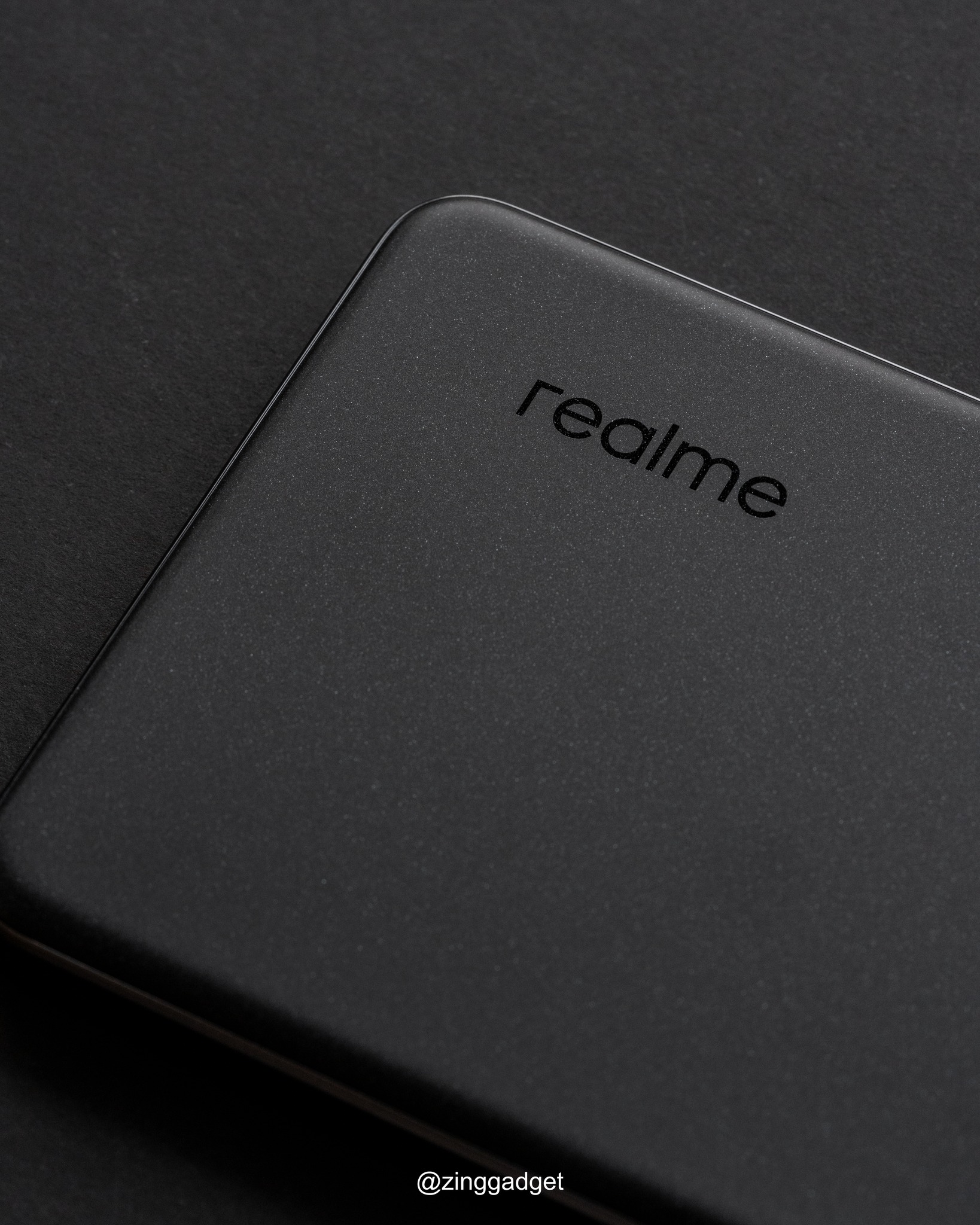 realme GT 7 系列发布:天玑9400e、7000mAh+120W,还有和Aston Martin Aramco F1车队联名款,大马售价RM1999起! 6 495135853 1093374019490894 2619741952066808394 n