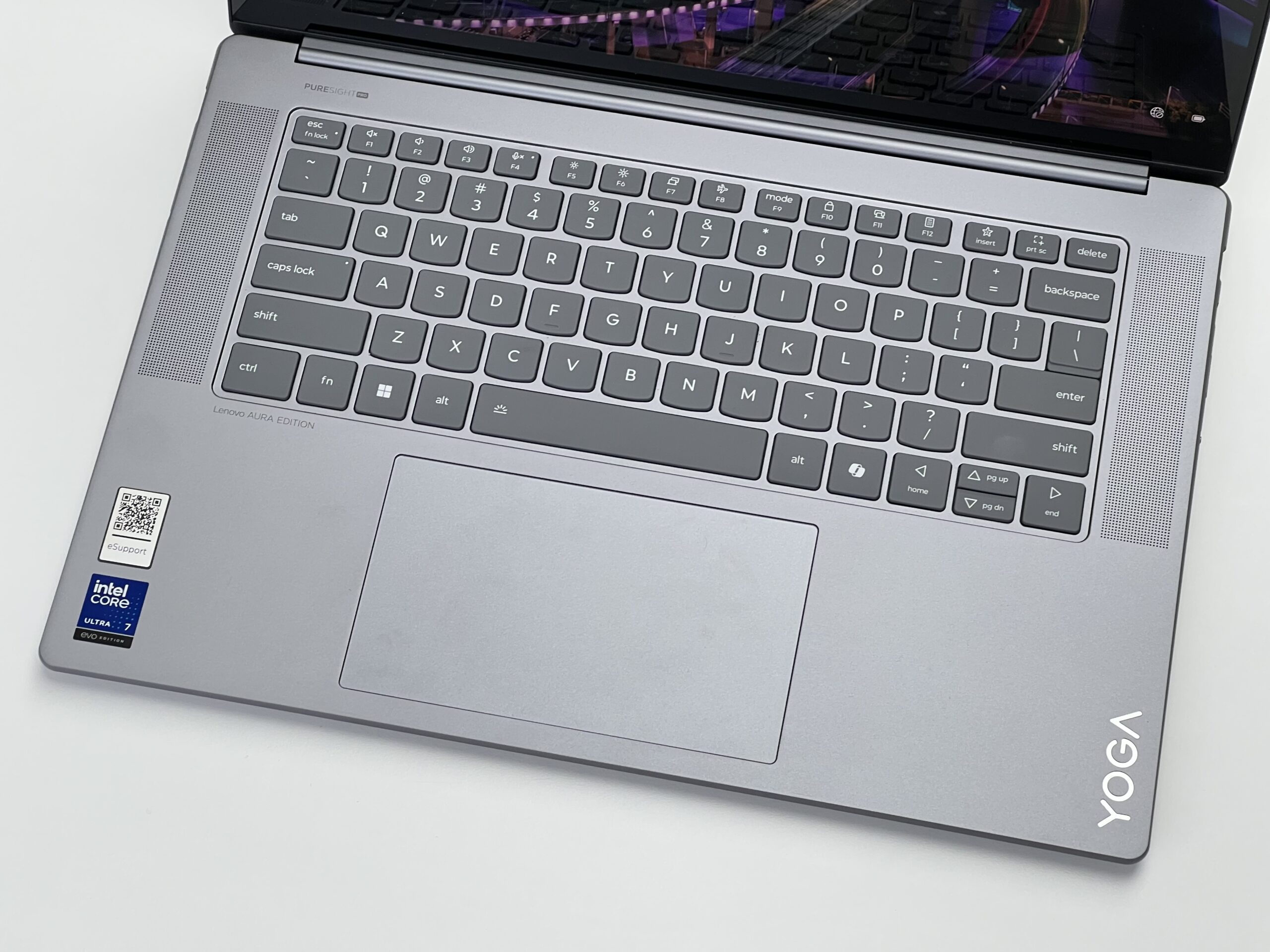 Lenovo Yoga Slim 7i Aura Edition体验:轻薄、续航、内存容量管饱的高端办公本体验! 6 IMG 1974 scaled