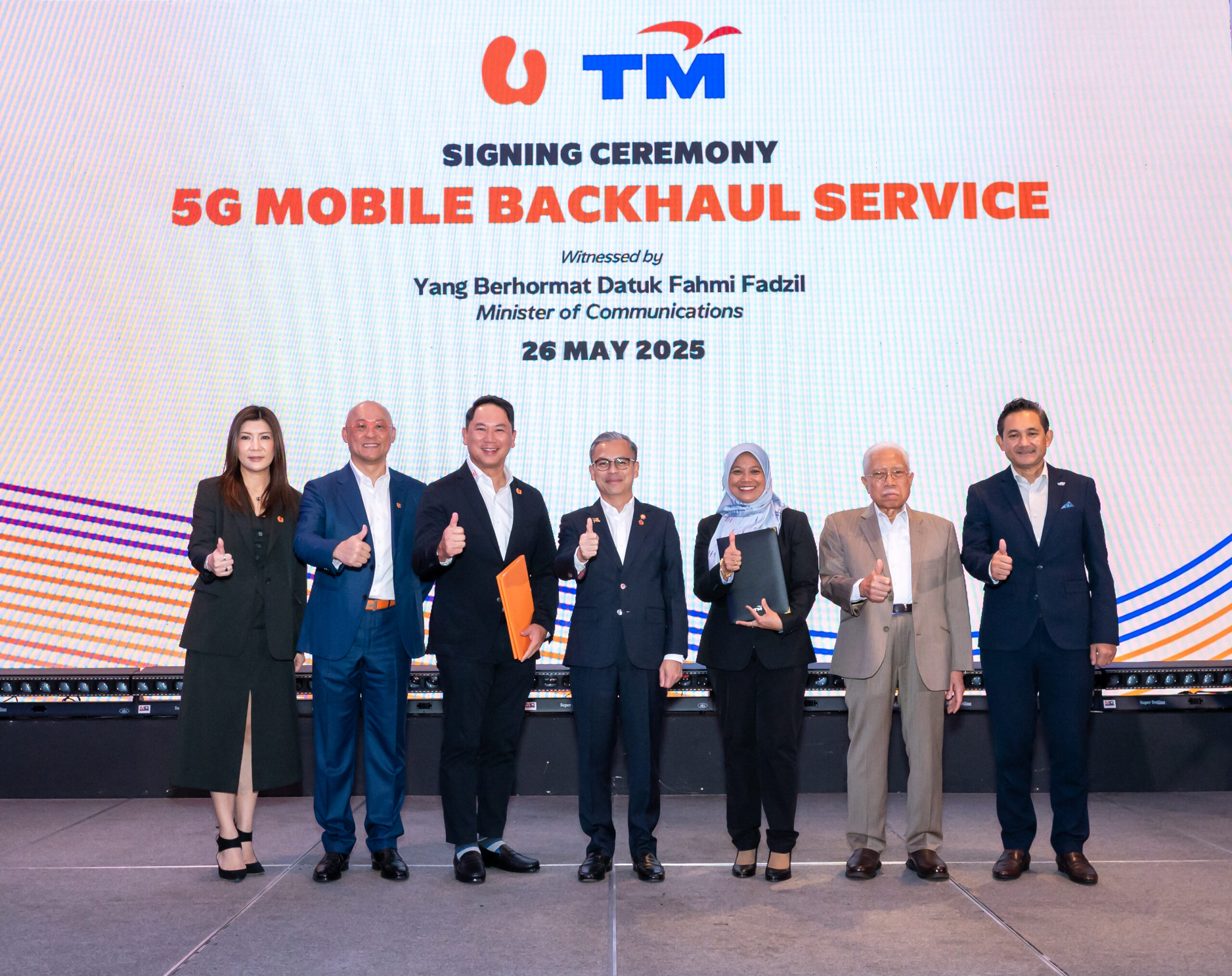 U Mobile 携手 TM 加速大马5G网络发展!签订10年光纤合作协议:目标12个月内实现80% 5G人口覆盖率! 5 UM x TM Photo 1 1 scaled