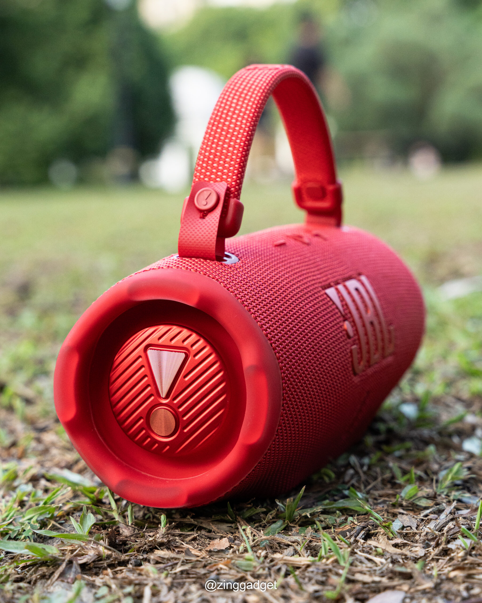 JBL Charge 6 体验:户外派对实用音响,有充电宝功能+Type-C接口,低音表现依旧带劲! 8 DSC07122 scaled