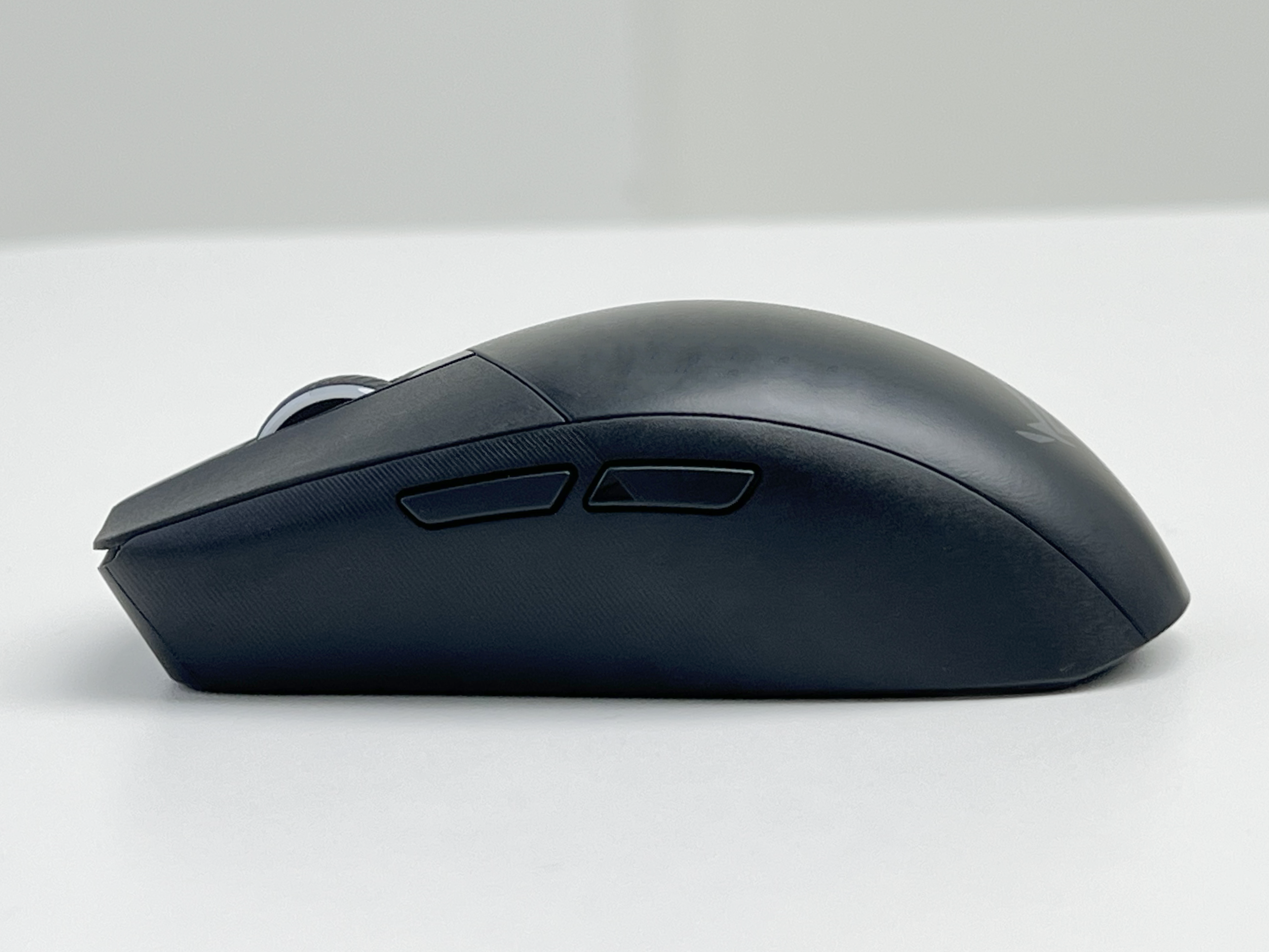 电竞滑鼠怎么挑?ROG Strix Impact III Wireless细节功能一次看:按键热插拔、36,000DPI随意调、电池还有这细节! 5 IMG 3121 副本