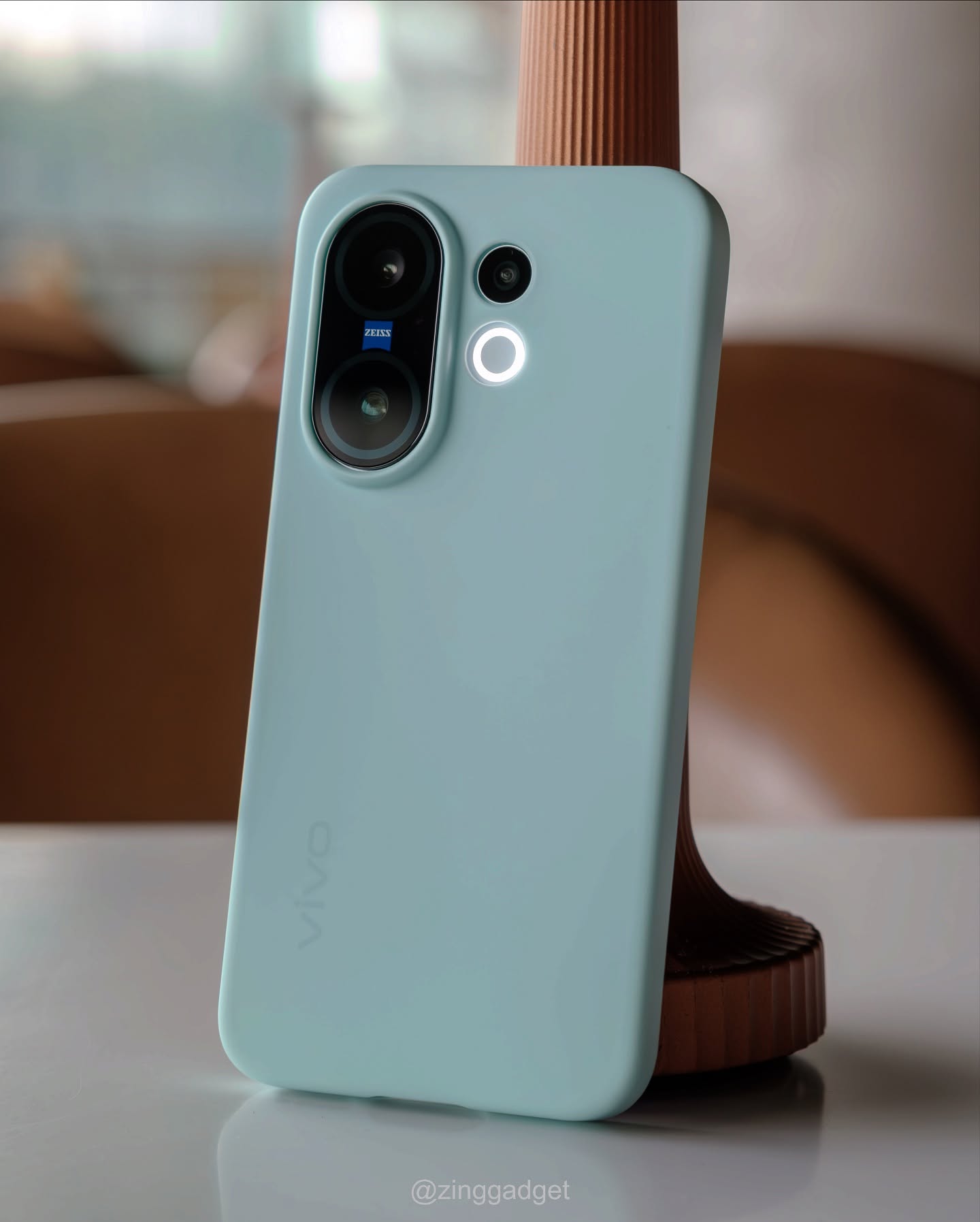 vivo X200 FE 发布:天玑9300+处理器、6500mAh+90W快充,后置50MP潜望长焦,大马售价RM3199! 8 This image has an empty alt attribute; its file name is 508722595_18516757969010402_4377647684784651346_n.jpg
