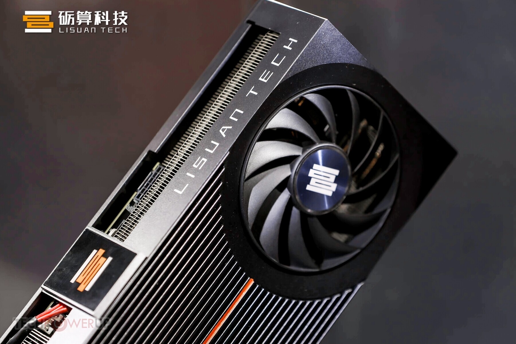 中国GPU赶上RTX 4060?砺算科技推出7G100系列GPU,能70帧运行《黑神:话悟空》 3 中国GPU赶上RTX 4060?砺算科技推出7G100系列GPU,对标NVIDIA:AMD中端显卡!