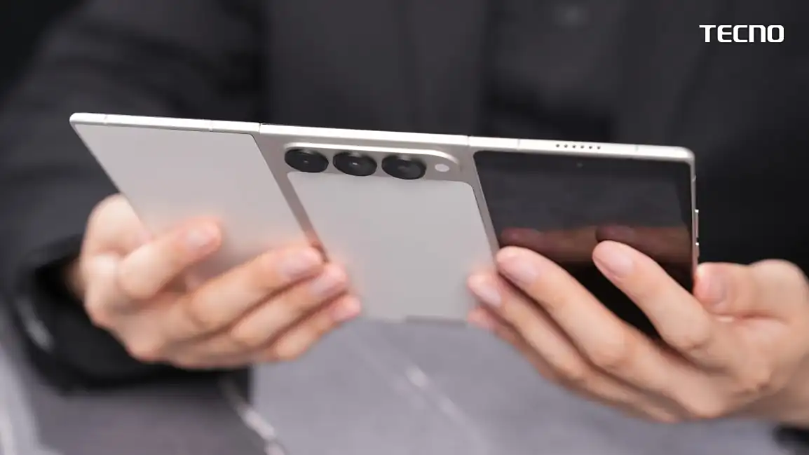 TECNO发布首款三折叠概念机!号称全球最薄,折叠只有11.49mm;展开3.49mm! 5 b4bf1b81 bf54 41f3 b09e b9740bd427fb